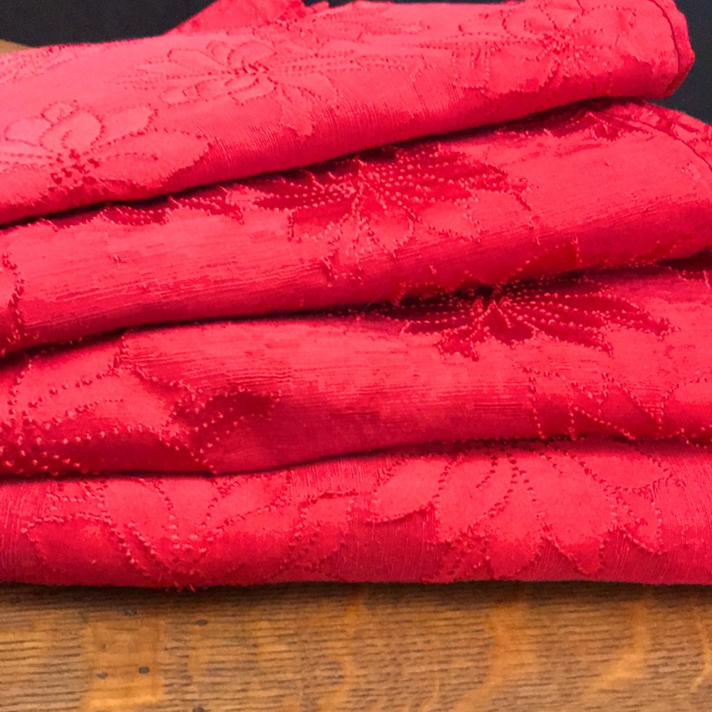 Table Cloths Poinsettia Red